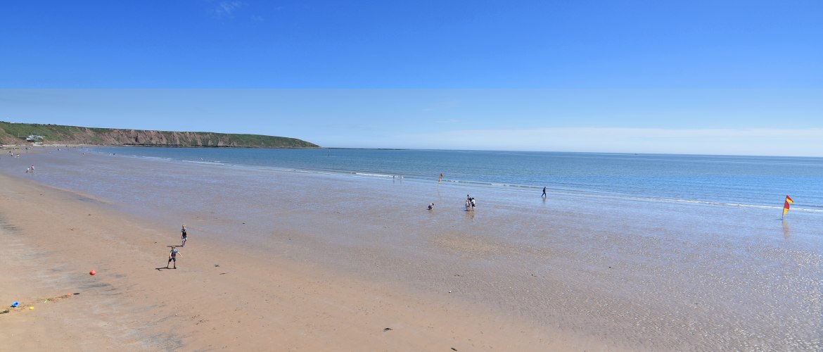 Filey beach looking North