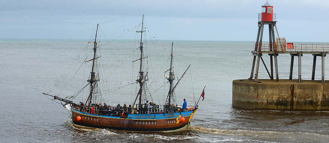 Whitby harbour entrance: Endeavour